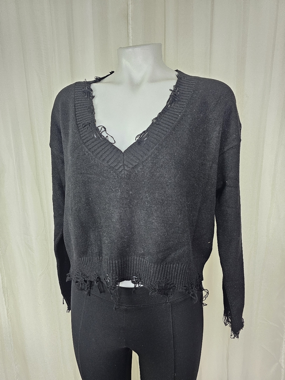 Wild Honey Black Distressed V‑Neck Boxy Crop Sweater Medium Grunge